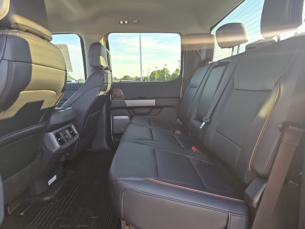 2026 Ford F-350 Lariat photo 19