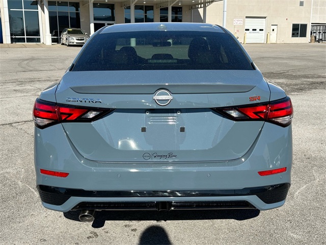 2025 Nissan Sentra SR photo 3