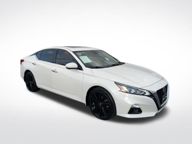 2019 Nissan Altima 2.5 Platinum photo 2
