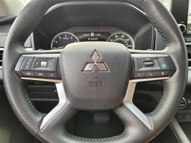 2023 Mitsubishi Outlander SE photo 24