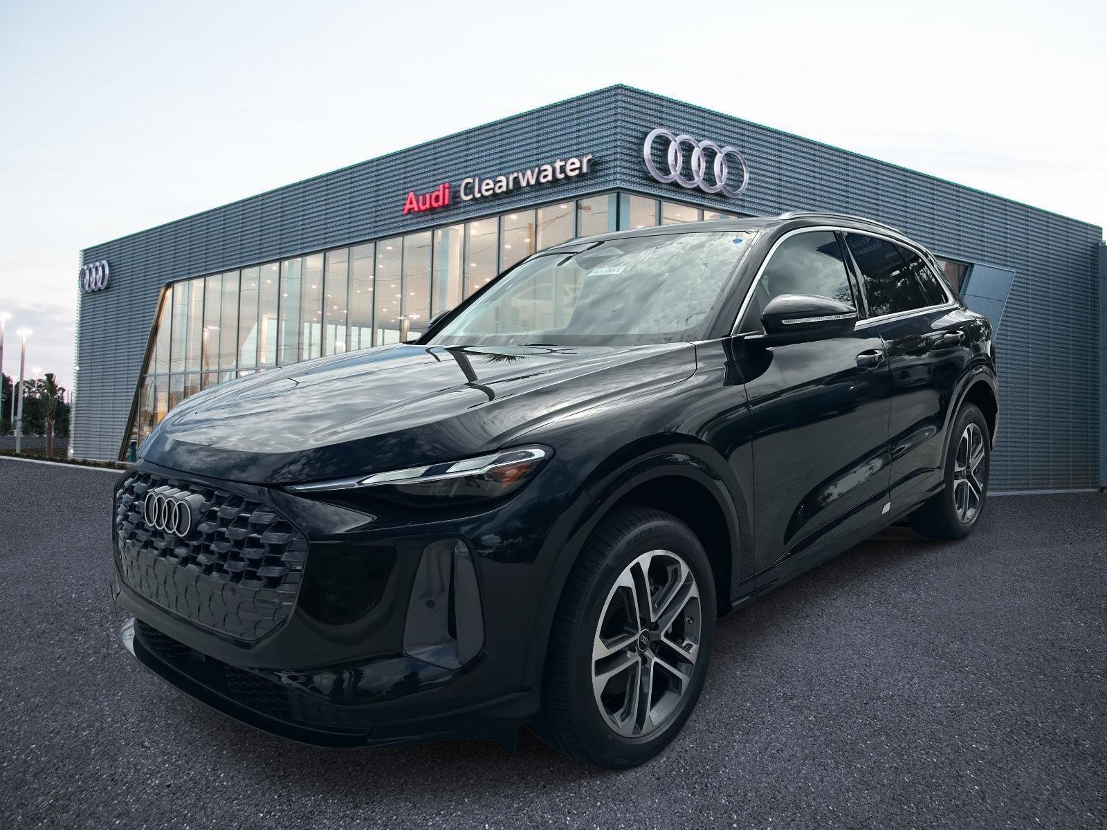 2025 Audi New Q5 Premium's photo