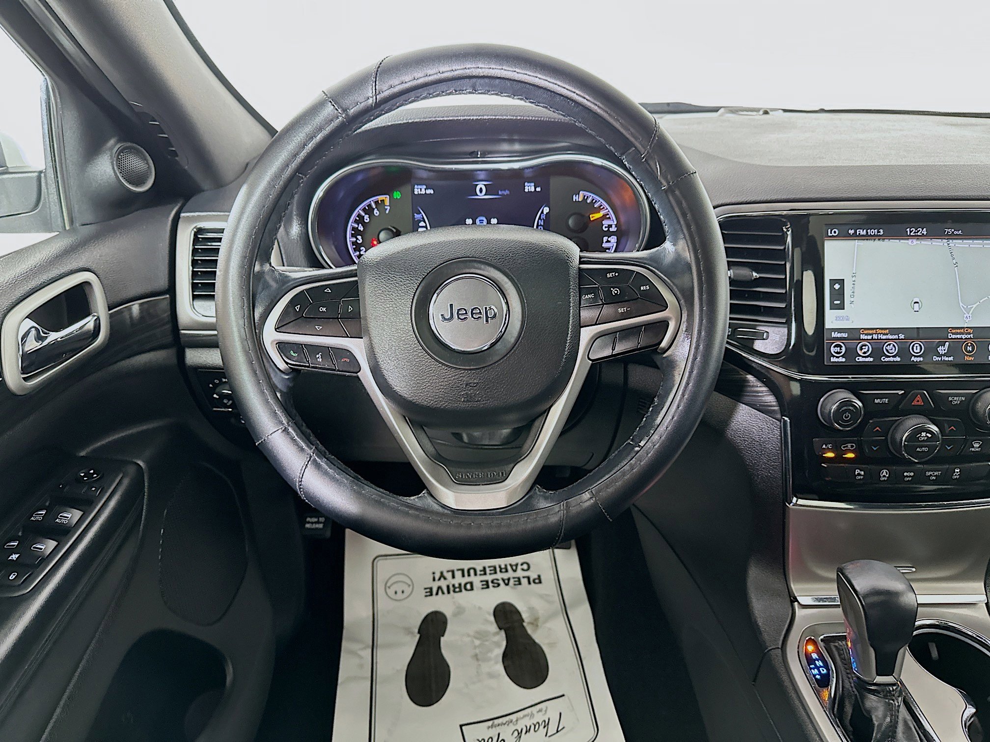 2021 Jeep Grand Cherokee Laredo X photo 19