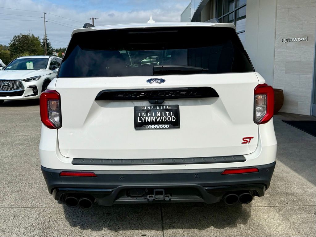 2022 Ford Explorer ST photo 4