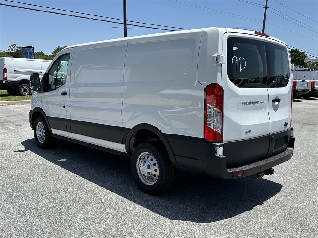 2025 Ford Transit Cargo Van photo 6