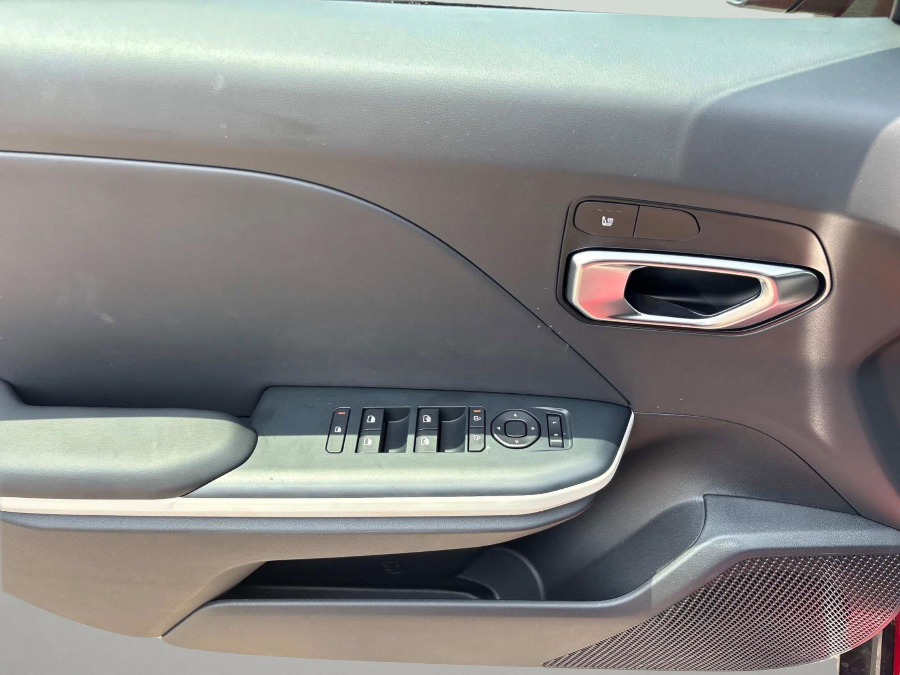 2025 Kia K4 GT-Line photo 17