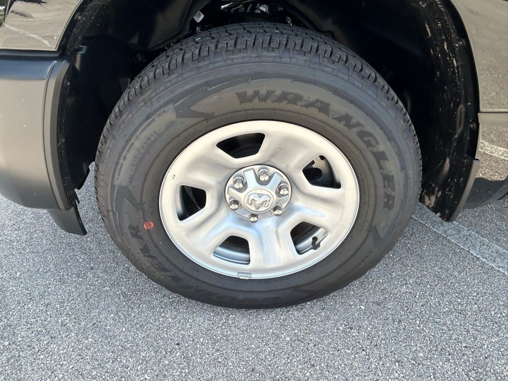 2026 Ram 1500 Tradesman photo 24