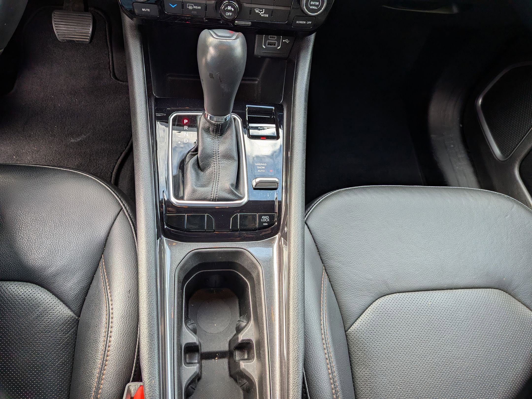2022 Jeep Compass Latitude Lux photo 23