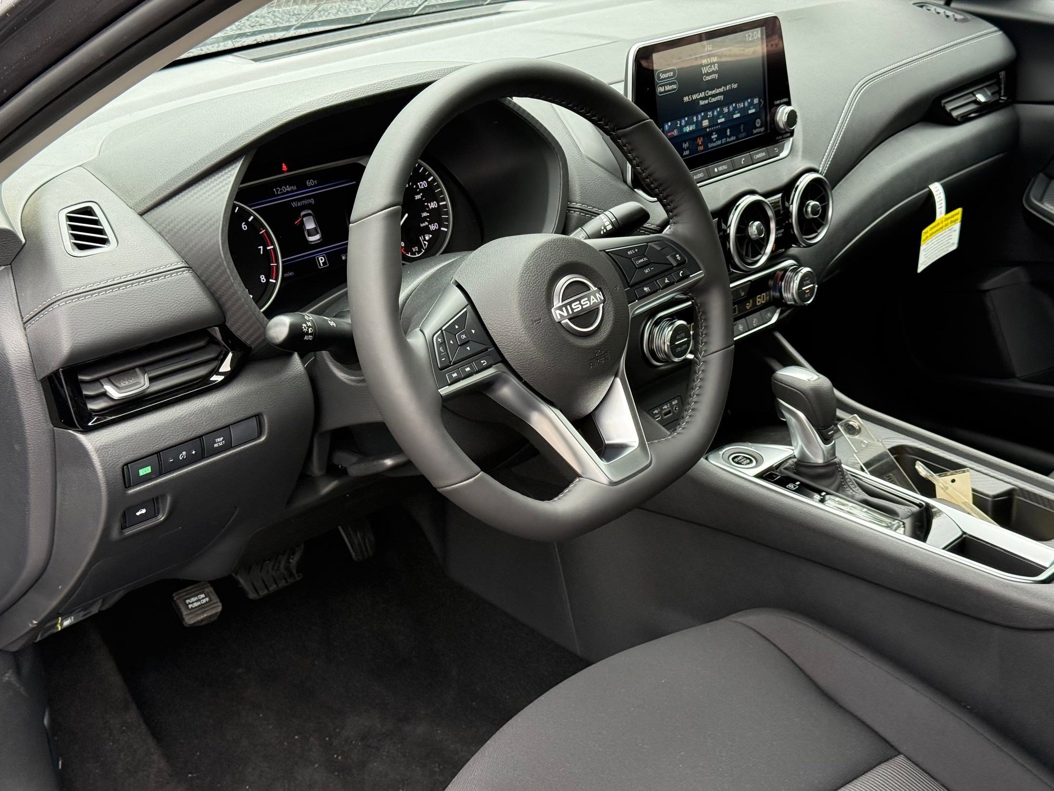 2025 Nissan Sentra SV photo 3