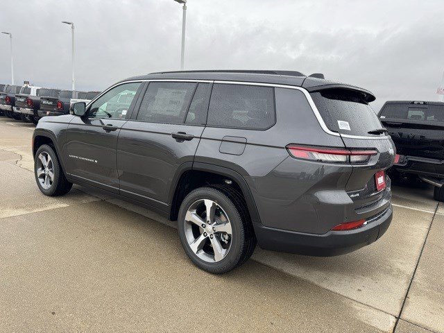 2025 Jeep Grand Cherokee Limited photo 4