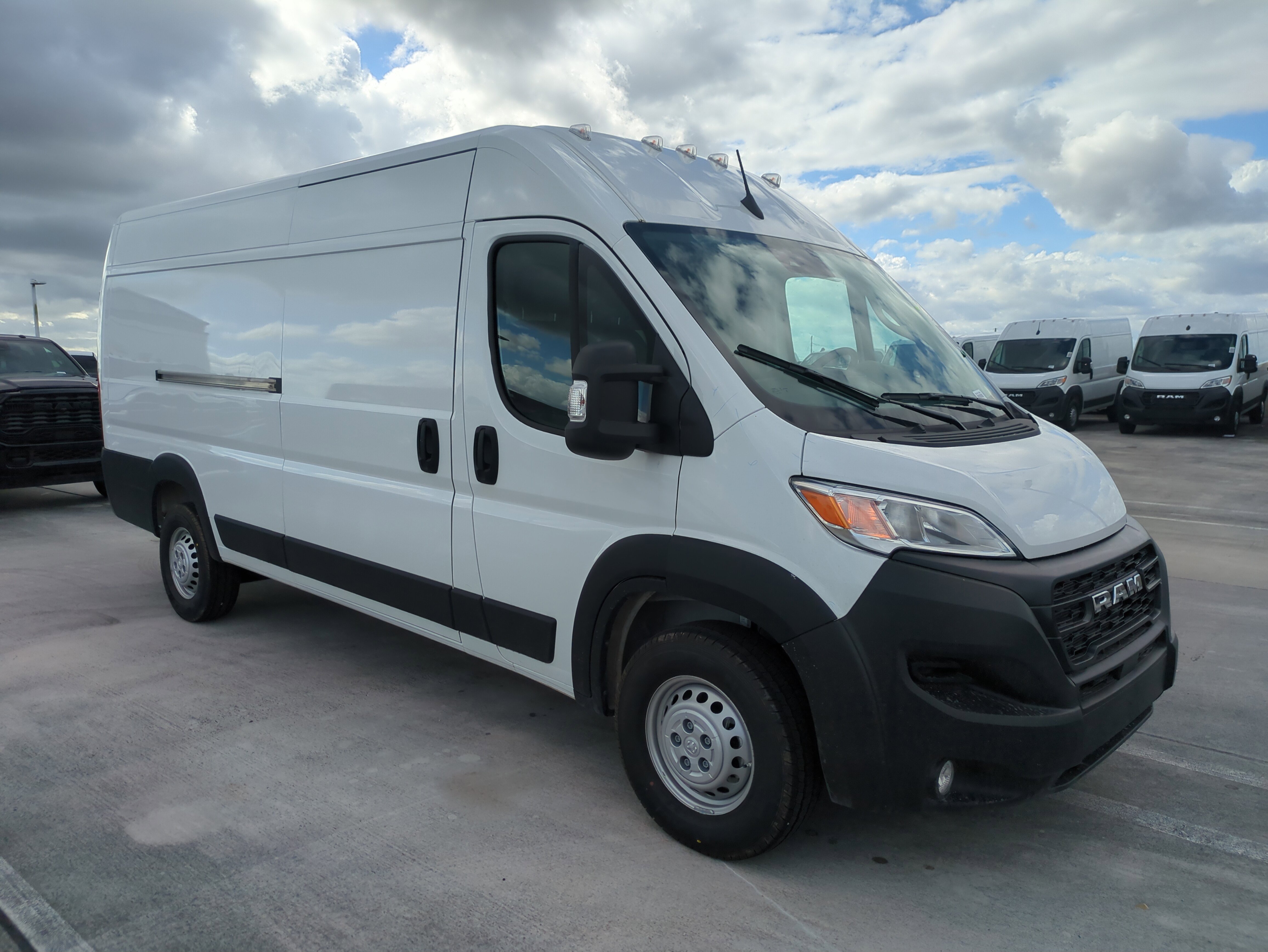 2026 RAM ProMaster Cargo Van Tradesman's photo