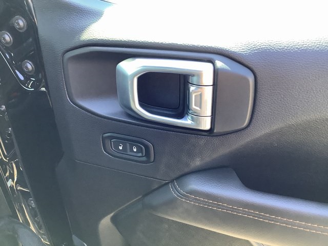 2022 Jeep Wrangler Unlimited Sahara 4xe photo 41