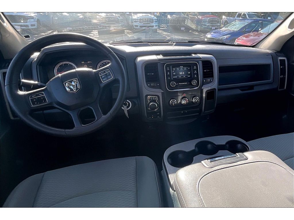2016 Ram 1500 Tradesman photo 14