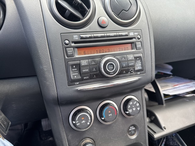 2014 Nissan Rogue Select S photo 6