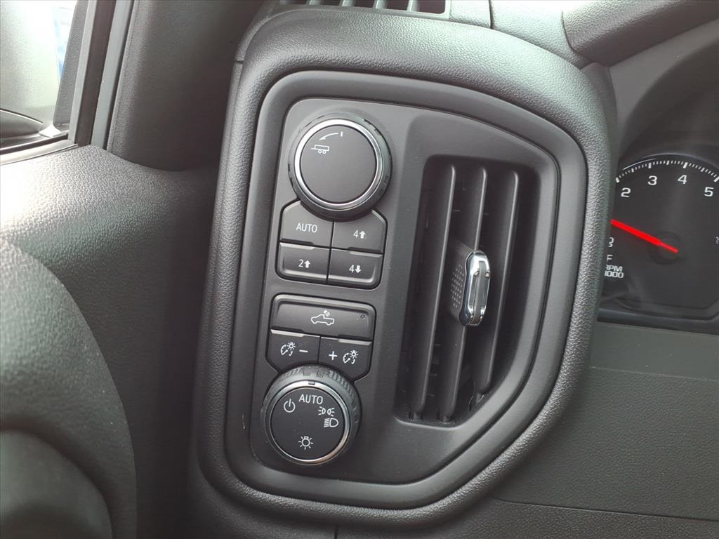 2024 Chevrolet Silverado 1500 Custom Trail Boss photo 19