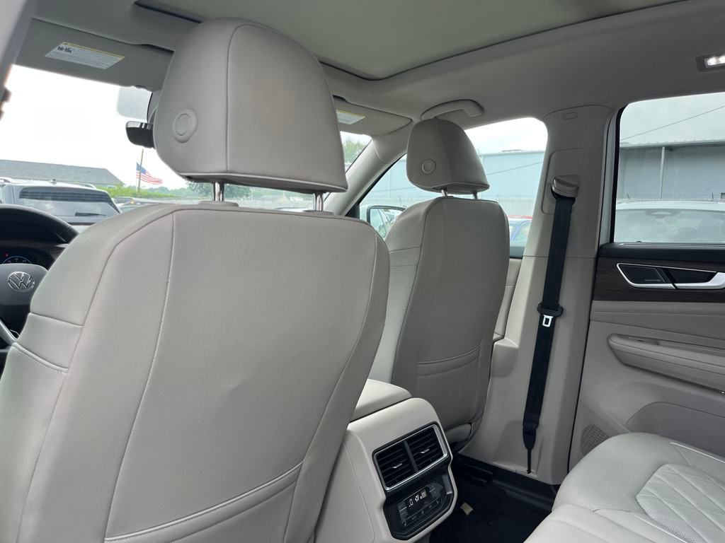 2025 Volkswagen Atlas SEL Premium R-Line photo 20