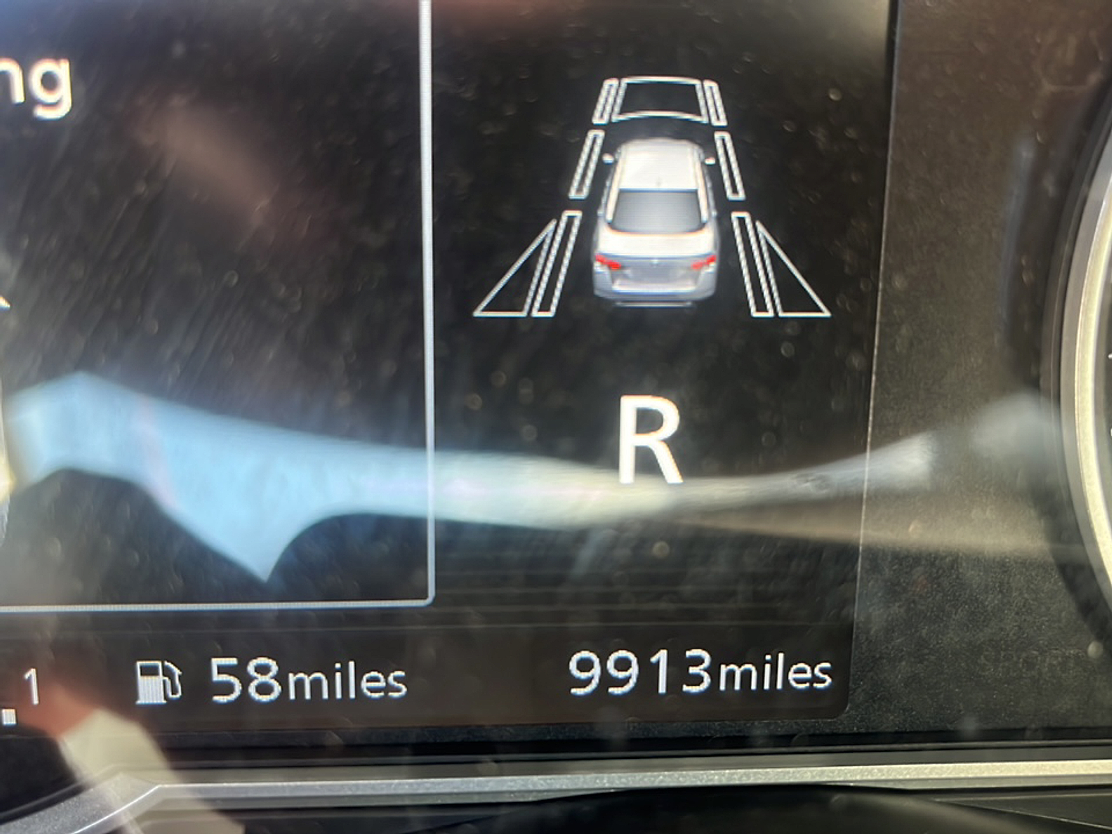 2024 Nissan Versa 1.6 SV photo 2