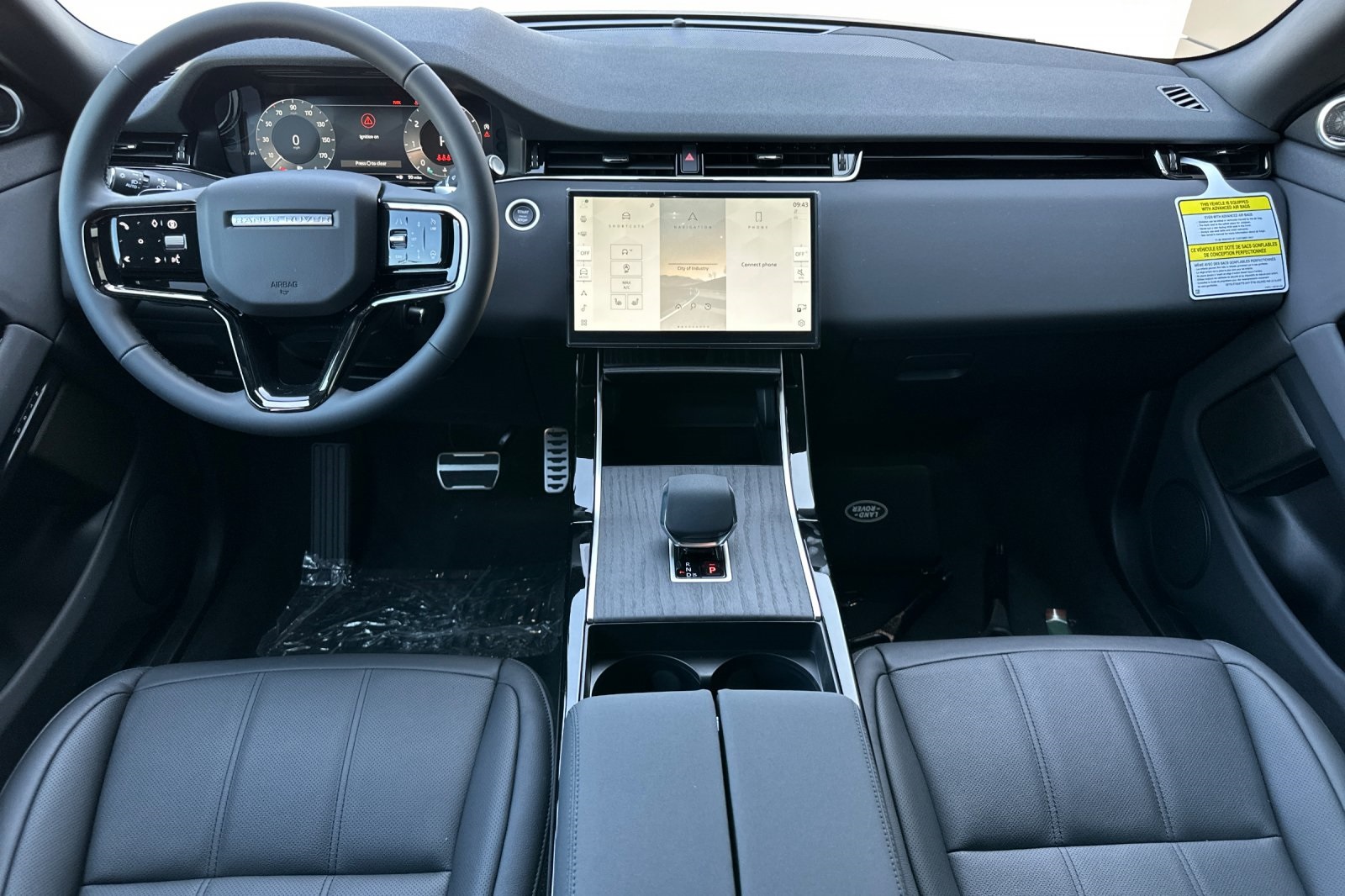 2026 Land Rover Range Rover Evoque Dynamic SE photo 13