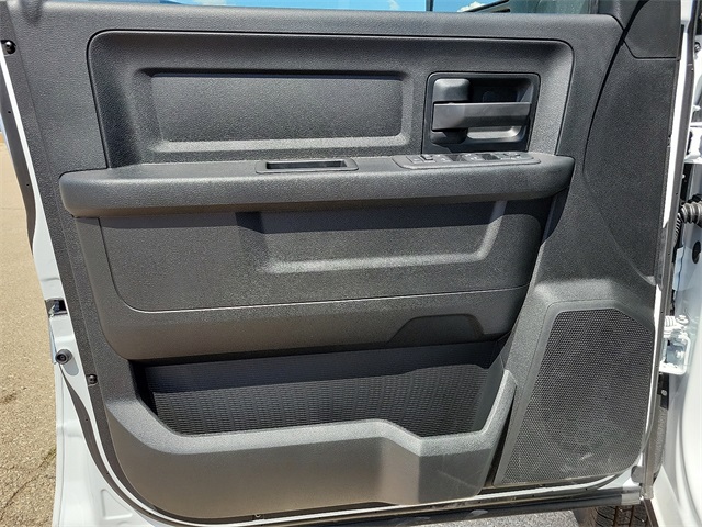 2026 Ram 3500 Tradesman photo 11