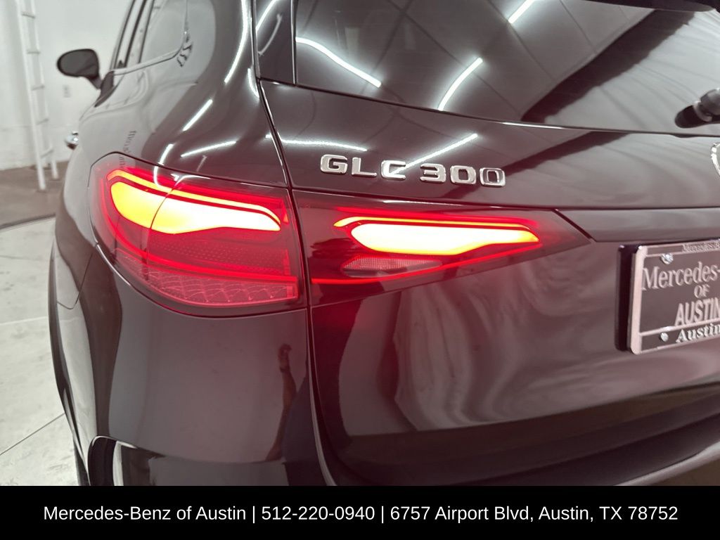 2024 Mercedes Benz GLC 4MATIC 300 photo 28