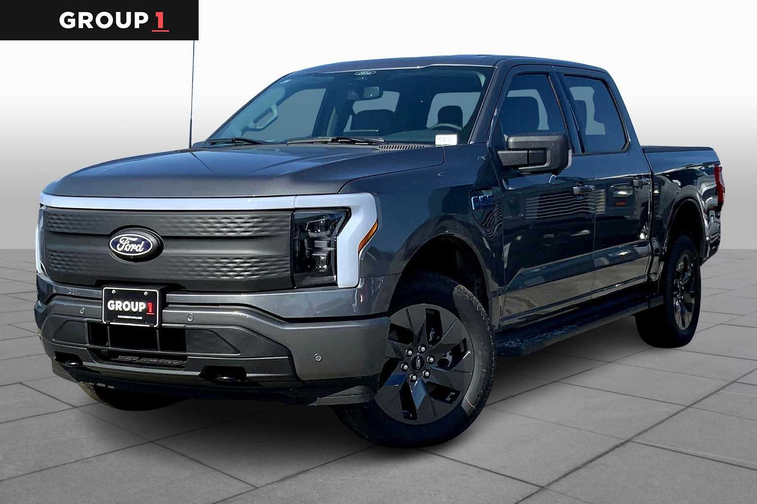 2025 Ford F-150 Lightning photo 4