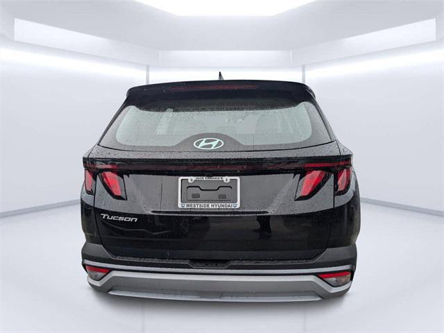 2025 Hyundai Tucson SE photo 4