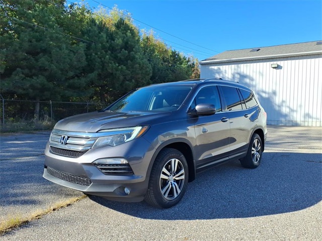 2017 Honda Pilot EX-L photo 3