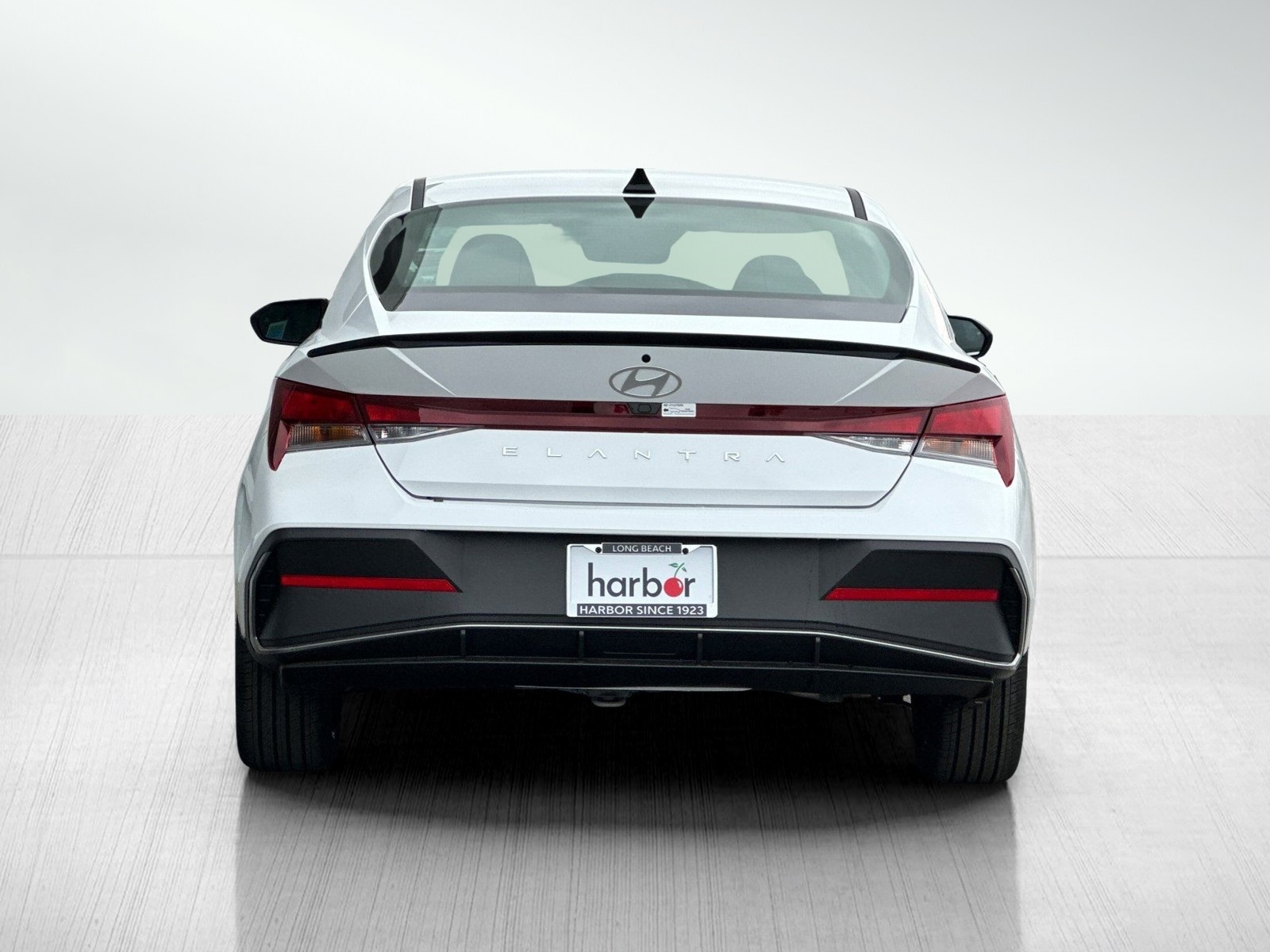 2025 Hyundai Elantra SEL Sport photo 4