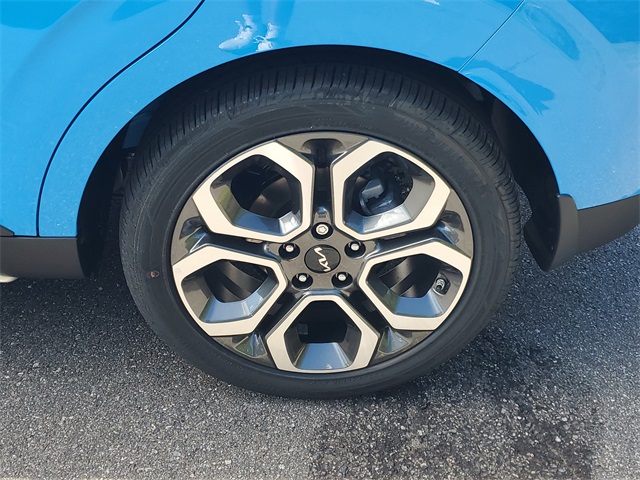 2025 Kia Soul EX photo 3