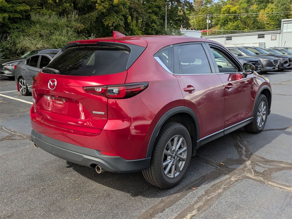 2022 Mazda CX-5 2.5 S Preferred photo 2