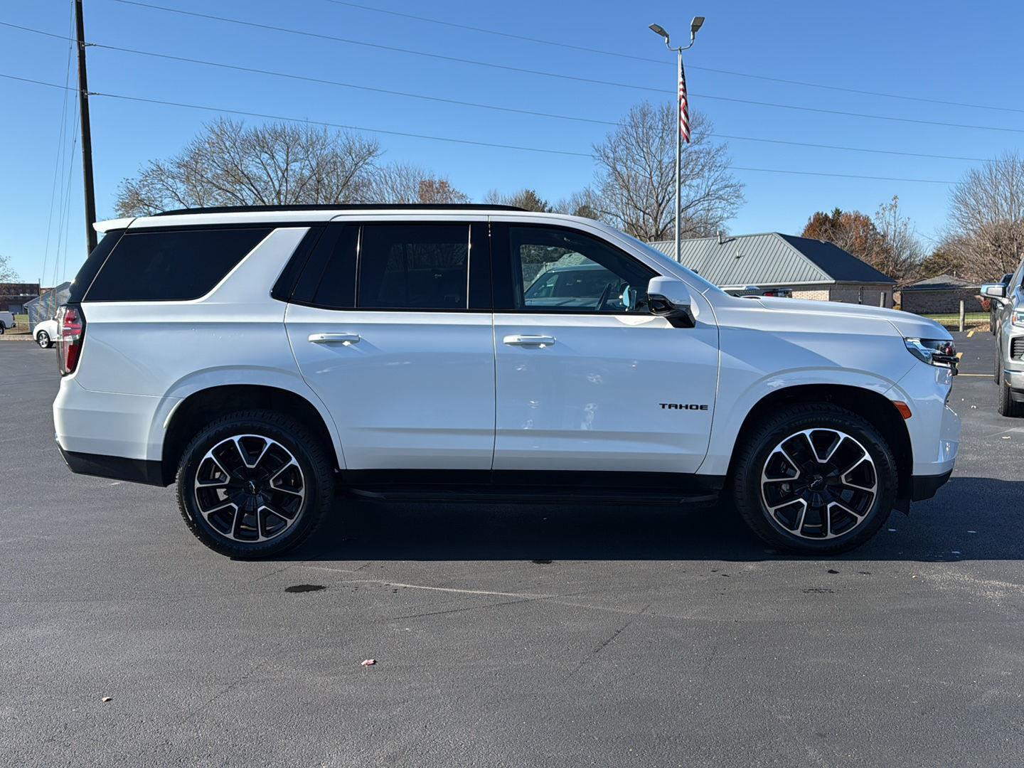 2022 Chevrolet Tahoe RST photo 3