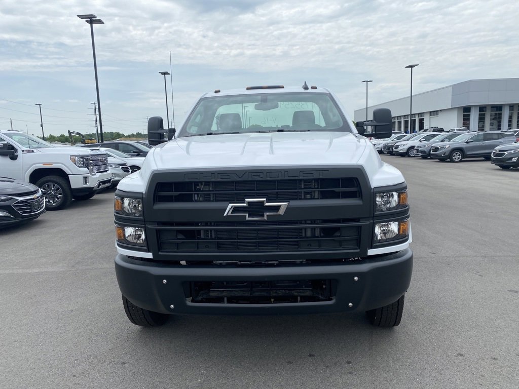 2023 Chevrolet Silverado 6500HD Work Truck photo 2