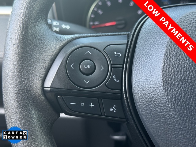 2022 Toyota RAV4 LE photo 7