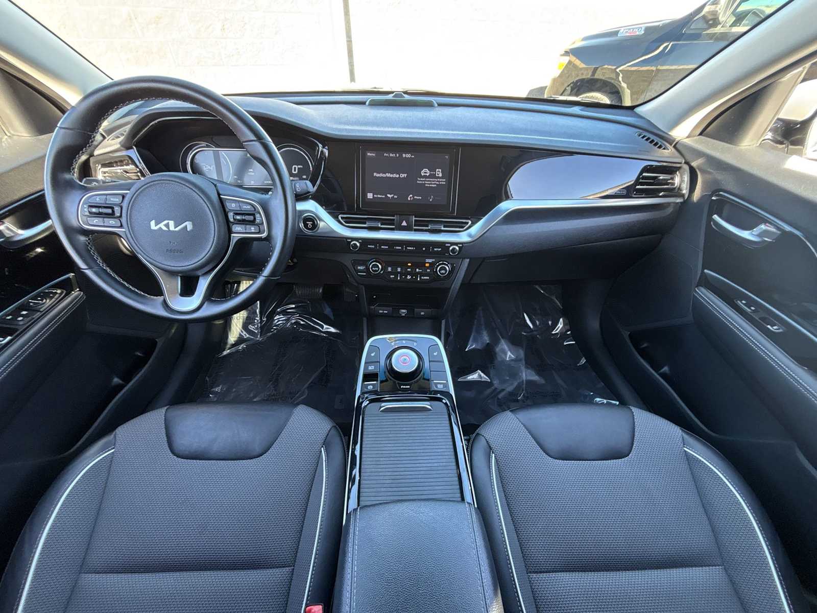 2022 Kia Niro EV S photo 14