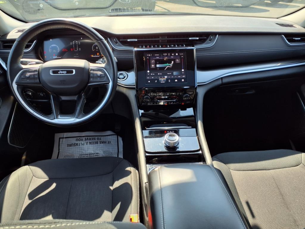 2022 Jeep Grand Cherokee Laredo photo 25
