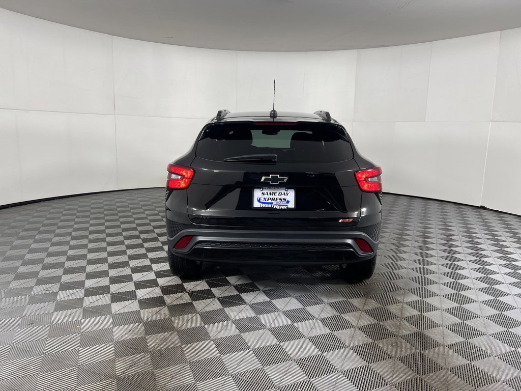 2024 Chevrolet Trax photo 6