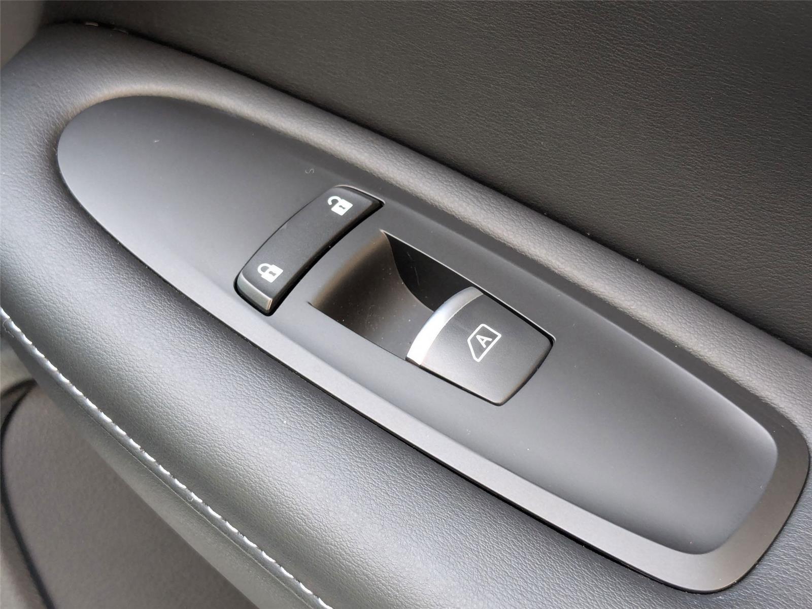 2023 Infiniti QX55 Luxe photo 33