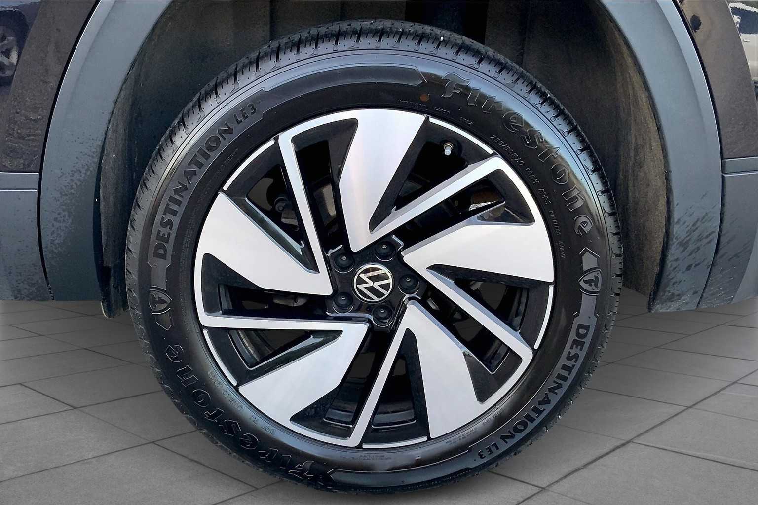 2024 Volkswagen Atlas SE Technology photo 10