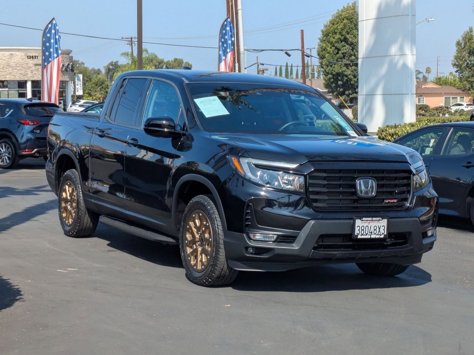 2021 Honda Ridgeline Sport photo 2