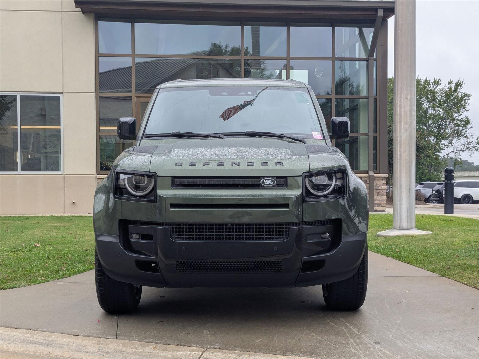 2026 Land Rover Defender 110 S photo 2