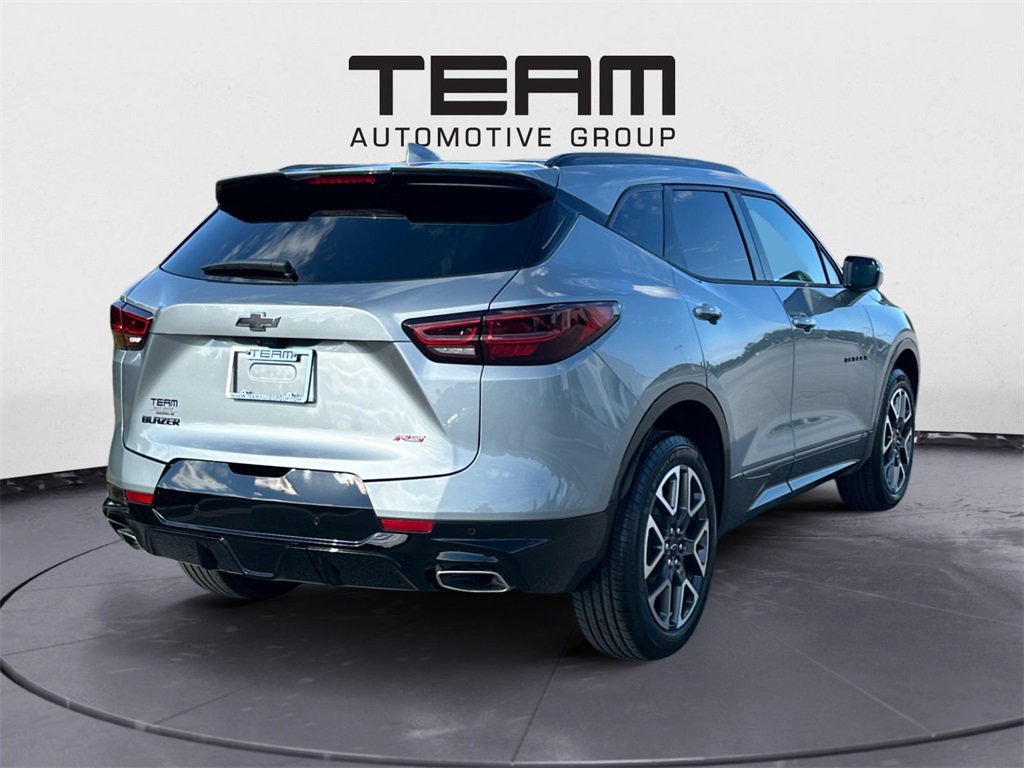 2025 Chevrolet Blazer RS photo 7