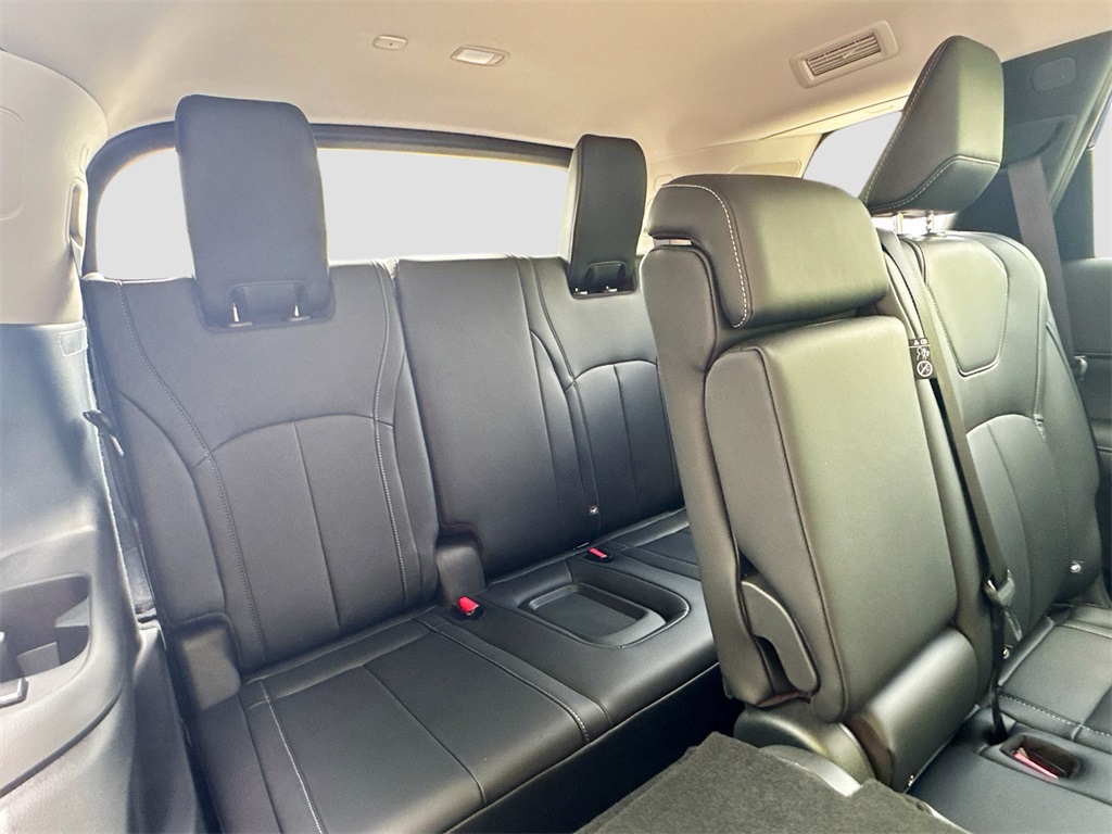 2026 Infiniti QX60 Luxe photo 26