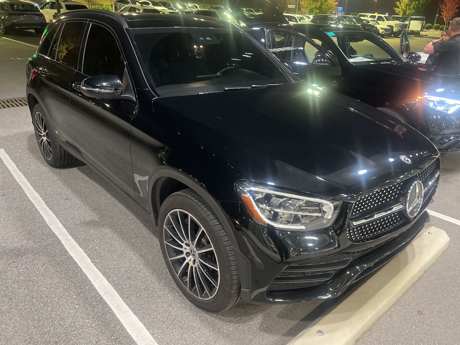 2022 Mercedes-Benz GLC GLC300's photo
