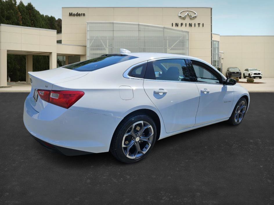2023 Chevrolet Malibu 1LT photo 4
