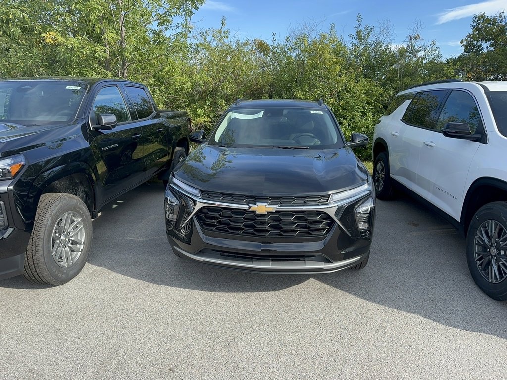 2026 Chevrolet Trax LT photo 3