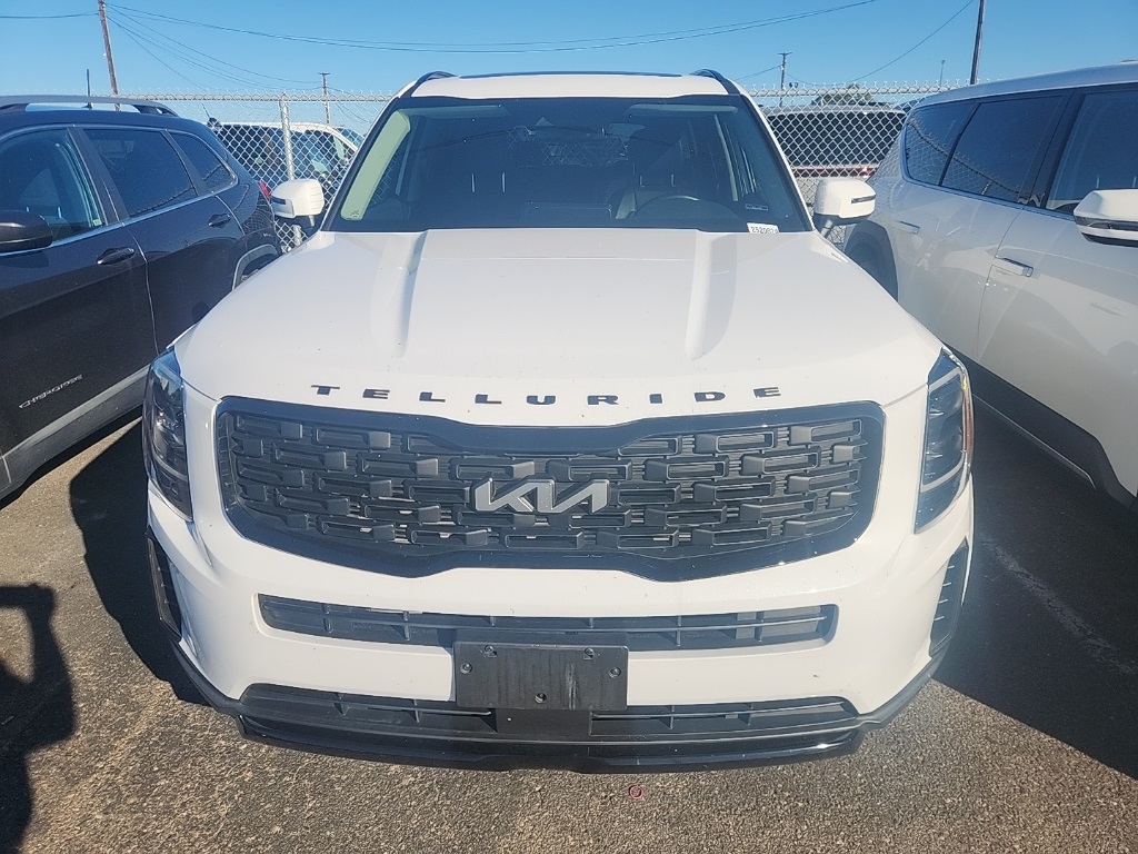 2022 Kia Telluride EX photo 2