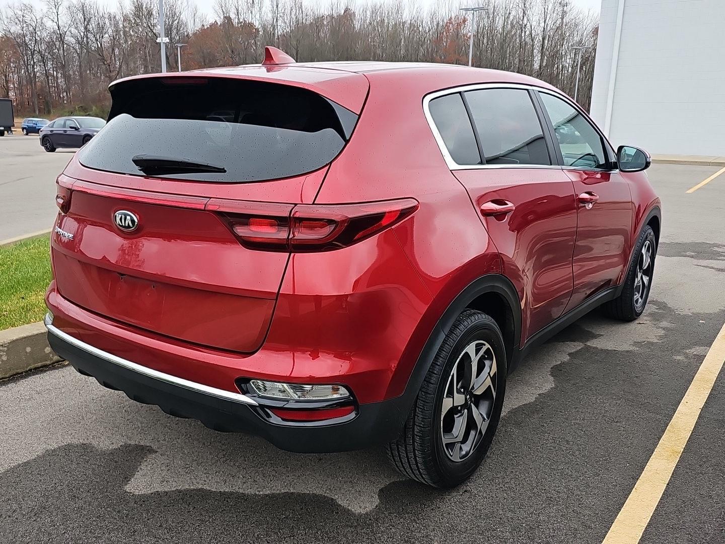 2021 Kia Sportage LX photo 3