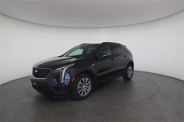 2023 Cadillac XT4 Sport photo 2