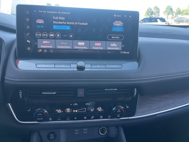 2024 Nissan Rogue Platinum photo 18