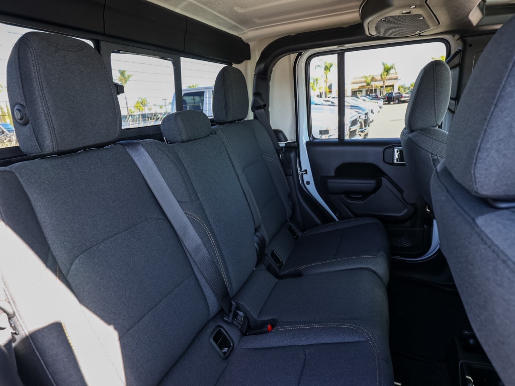 New 2026 Bright White Clear-Coat Exterior Paint Jeep Sport S image 16