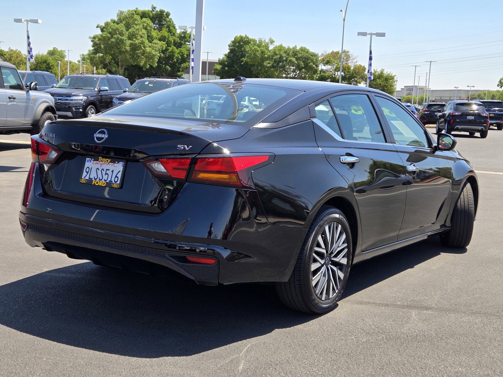 2024 Nissan Altima 2.5 SV photo 4